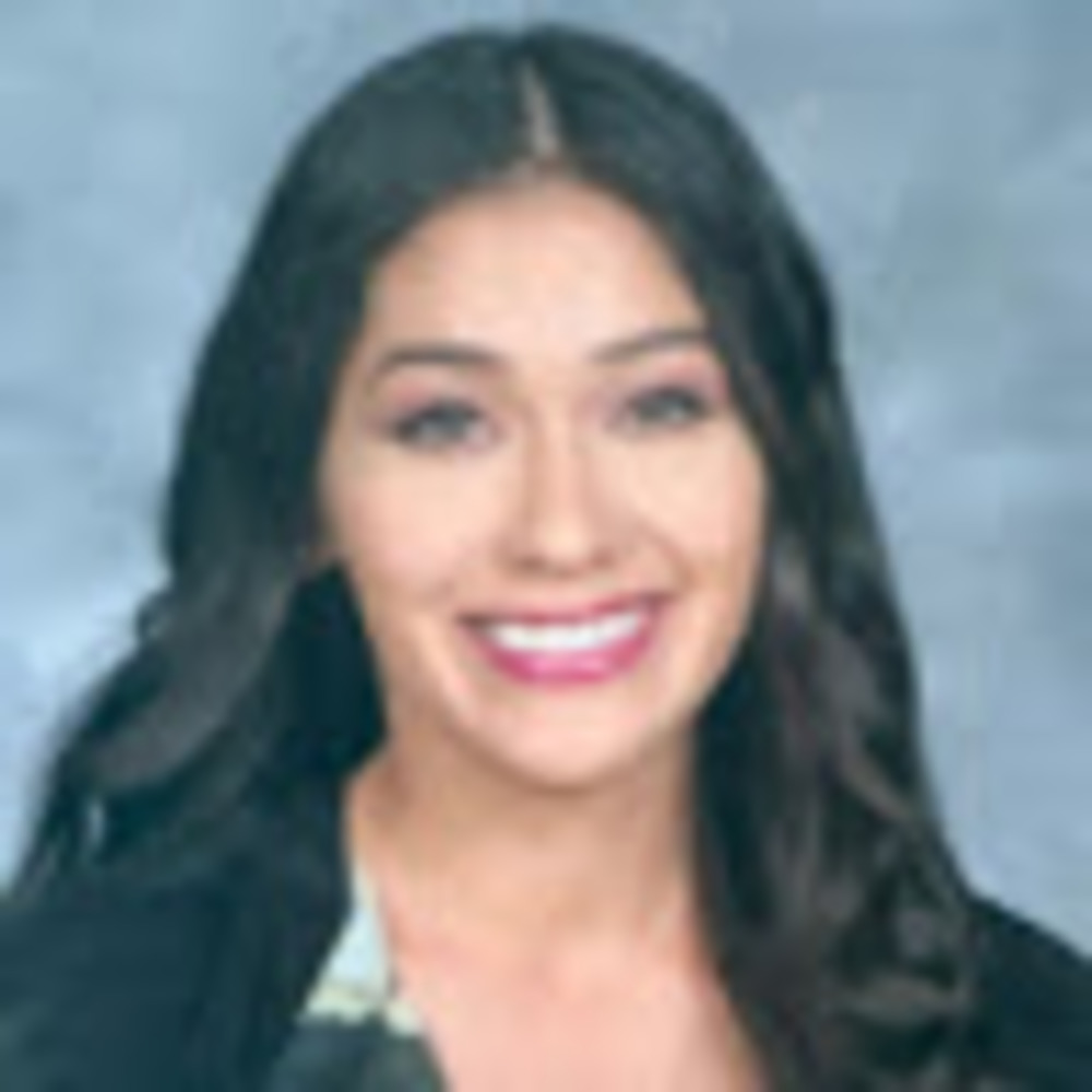 Meet your Posher, Sarina